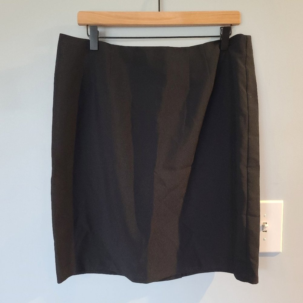 NWOT New York & Co Black Pencil Skirt